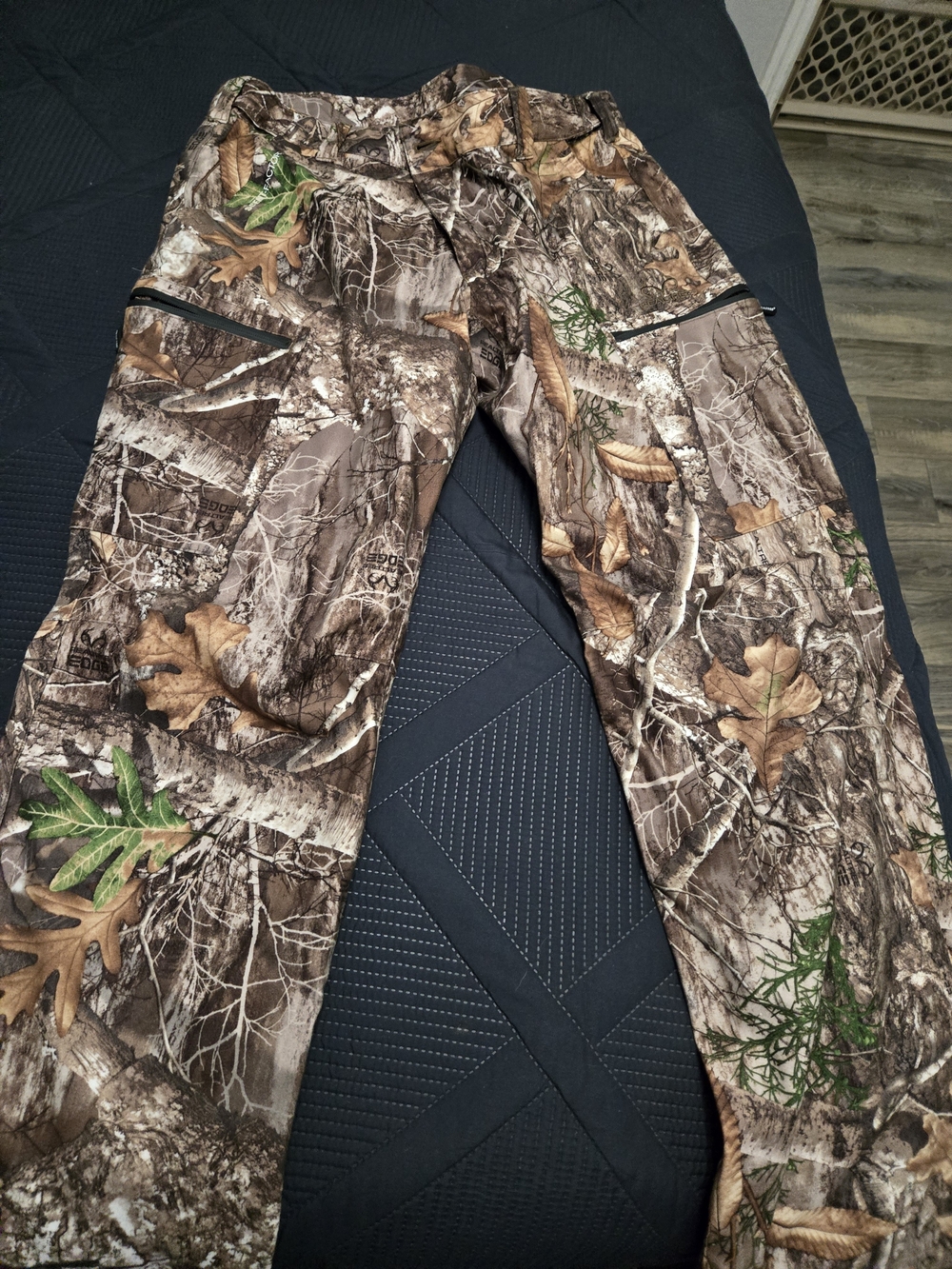 Realtree Men's Camo Cargo Pants in Brown and Green
